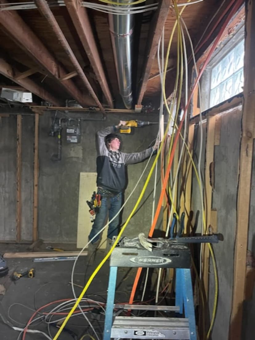 Top-Rated Electrician Services's image